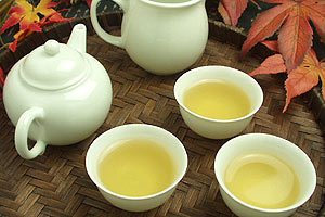 烏龍茶 鳳凰単叢夜来香30g 夜に香る？月見をしながら、幽玄な